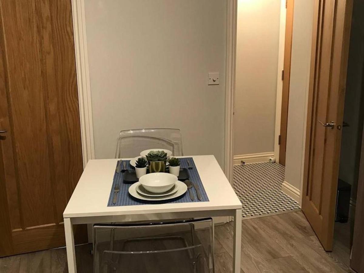רדינג Serviced Appartment 1 Helena מראה חיצוני תמונה